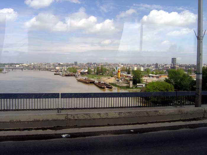 3123_03.jpg (87854 bytes)